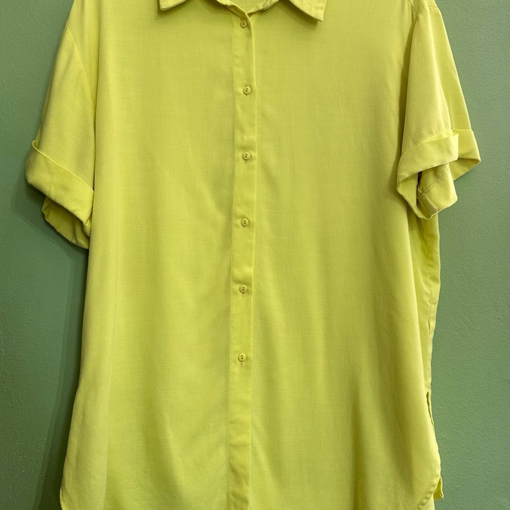 Lime Green Casual Button Down Shirt with Relaxed Fit